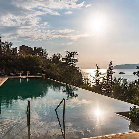 Hotell Diapori Kardhamili