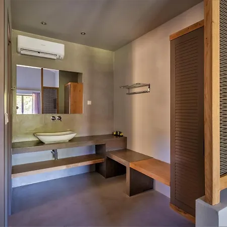 Hotel Diapori 4*